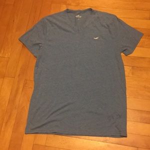 Hollister t shirt
